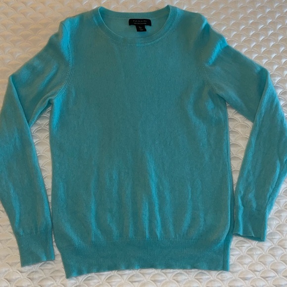 Tahari 100% cashmere sweater - Picture 2 of 10